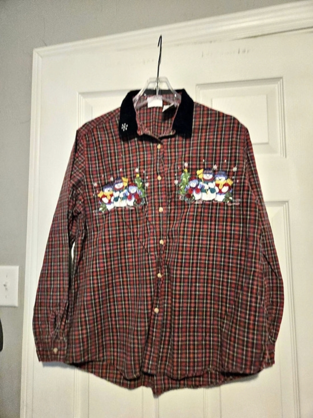 Bobbie Brooks Womens Plaid Embroidered Button Down Shirt Size 12/14 Like New